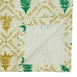 Saro Lifestyle Holiday Table Runner With Christmas Trees Design